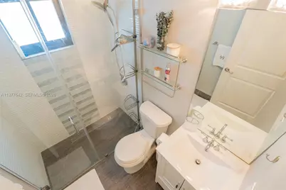 1662 N 14th Ter #0, Hollywood, FL 33020 - Photo 9