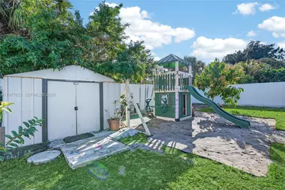 1318 13th St, West Palm Beach, FL 33401 - Photo 27
