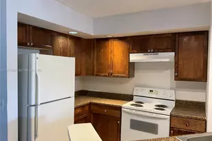 3320 N Pinewalk Dr N, Margate, FL 33063 - Photo 15