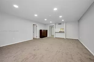 8600 NW 34th Pl, Sunrise, FL 33351 - Photo 17