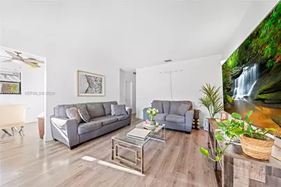 581 NW 113th St #581, Miami Shores, FL 33168 - Photo 3