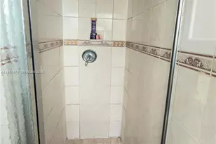 11925 NE 2nd Ave, North Miami, FL 33161 - Photo 15