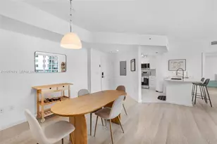 7910 Harbor Island Dr, North Bay Village, FL 33141 - Photo 3