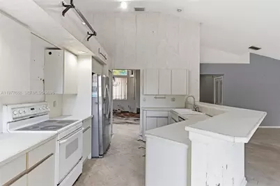 10784 Avenida Santa Ana, Boca Raton, FL 33498 - Photo 15