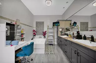 18950 SW 50th St, Southwest Ranches, FL 33332 - Photo 17