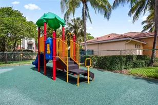 3335 Palomino Dr, Davie, FL 33024 - Photo 27