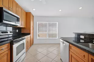 10624 Plainview Cir, Boca Raton, FL 33498 - Photo 11