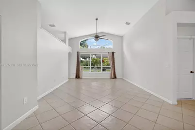 10624 Plainview Cir, Boca Raton, FL 33498 - Photo 13