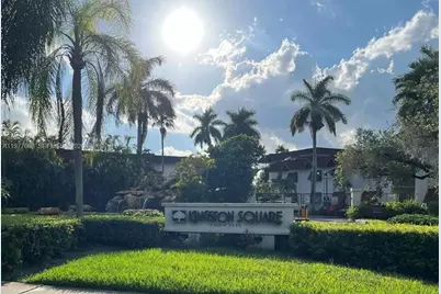 9392 SW 77th Ave #E5, Miami, FL 33156 - Photo 1