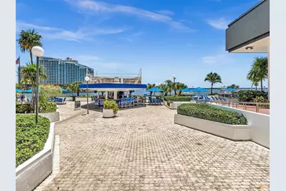 825 Brickell Bay Dr #841, Miami, FL 33131 - Photo 25