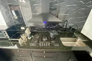 7110 Hope St, Hollywood, FL 33024 - Photo 3