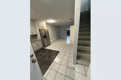 10902 SW 2nd St #4F, Sweetwater, FL 33174 - Photo 5