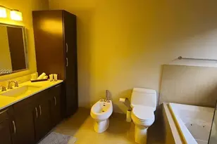 8826 NW 189th Terrace, Hialeah, FL 33018 - Photo 19