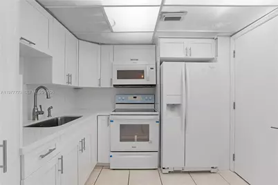 2790 NE 201st Ter #H328, Aventura, FL 33180 - Photo 1