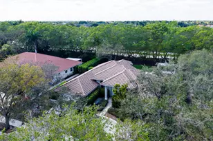 1202 S Manor Dr S, Weston, FL 33326 - Photo 57