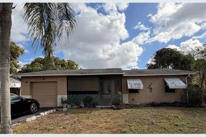304 SW 77th Ave, North Lauderdale, FL 33068 - Photo 1