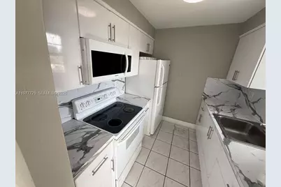 7105 W 13th Ave #301, Hialeah, FL 33014 - Photo 5