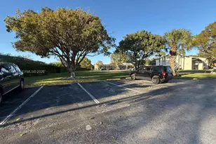 6031 Shaker Wood Cir, Tamarac, FL 33319 - Photo 3