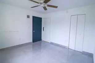 14010 NE 3rd Ct, Miami, FL 33161 - Photo 13