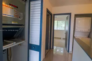 14010 NE 3rd Ct, Miami, FL 33161 - Photo 3