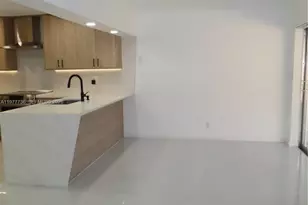 1675 NE 45th St, Oakland Park, FL 33334 - Photo 23