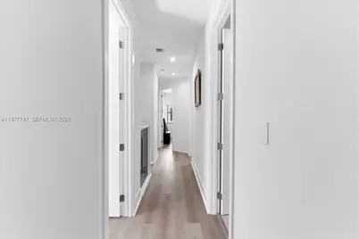 4395 NW 80th Ct, Doral, FL 33166 - Photo 43