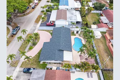 1100 W 53rd Ter, Hialeah, FL 33012 - Photo 49