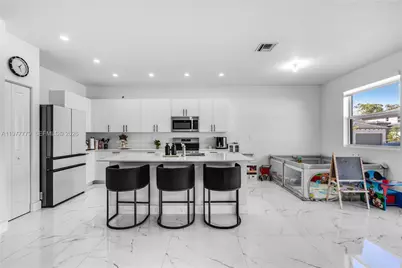 13629 SW 186th Ln, Miami, FL 33177 - Photo 9