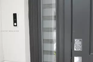 371 NE 16th St, Florida City, FL 33034 - Photo 3