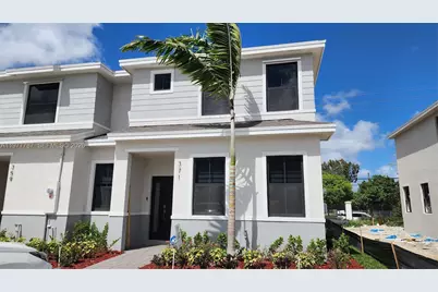 371 NE 16th St, Florida City, FL 33034 - Photo 21