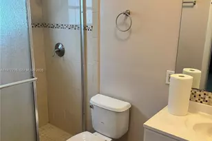 4933 NW 42nd St, Lauderdale Lakes, FL 33319 - Photo 23