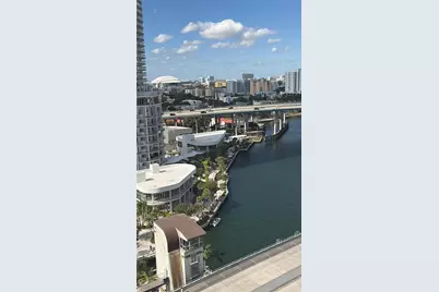 185 SW 7th St #1605, Miami, FL 33130 - Photo 21