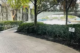 185 SW 7th St, Miami, FL 33130 - Photo 21