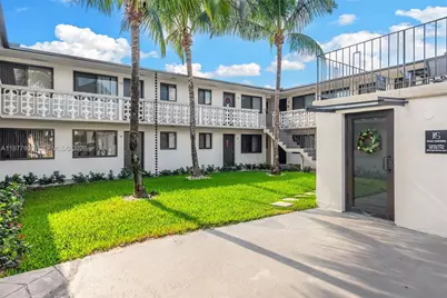 1330 W 29th St #28, Hialeah, FL 33012 - Photo 7