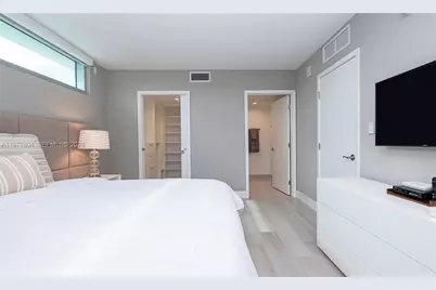 1150 101st St #403, Bay Harbor Islands, FL 33154 - Photo 9