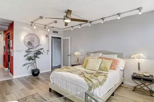 111 Golden Isles Dr, Hallandale Beach, FL 33009 - Photo 9