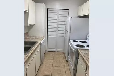 3948 NW 87th Ave #3948, Sunrise, FL 33351 - Photo 5