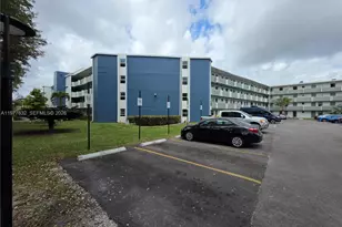 1351 NE 191st St, Miami, FL 33179 - Photo 33