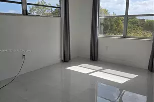 1351 NE 191st St, Miami, FL 33179 - Photo 25