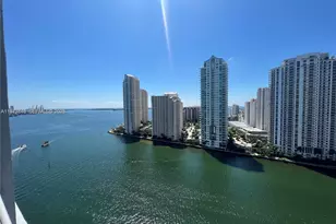 325 S Biscayne Blvd, Miami, FL 33131 - Photo 23