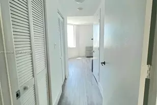 325 S Biscayne Blvd, Miami, FL 33131 - Photo 5