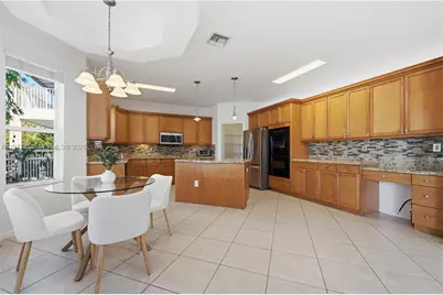 15675 SW 52nd Ct, Miramar, FL 33027 - Photo 5