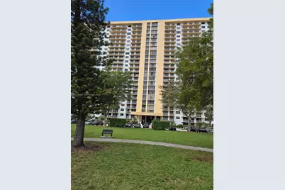 [Address not provided], Sunny Isles Beach, FL 33160 - Photo 21