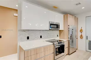 545 SW 11th St, Miami, FL 33129 - Photo 19