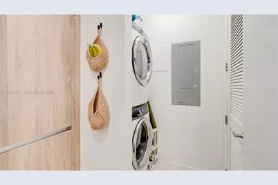 545 SW 11th St #105, Miami, FL 33129 - Photo 37