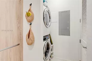 545 SW 11th St, Miami, FL 33129 - Photo 37