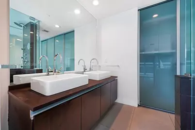 1040 Biscayne Blvd #4208, Miami, FL 33132 - Photo 7