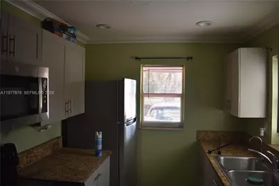 2121 NW 26th Ave, Fort Lauderdale, FL 33311 - Photo 5