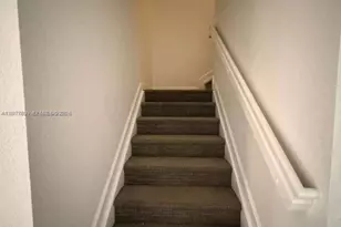 12350 S Village Cir, Davie, FL 33325 - Photo 19