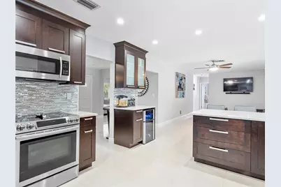 5620 SW 9th St, Plantation, FL 33317 - Photo 13